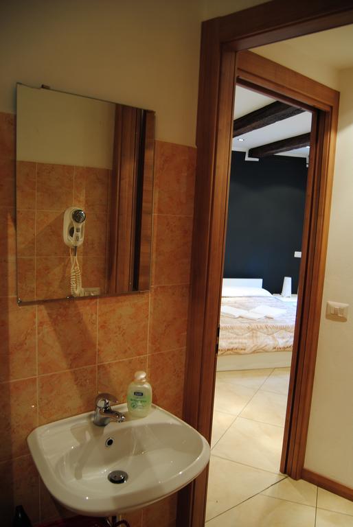Suite Tower Бергамо Экстерьер фото